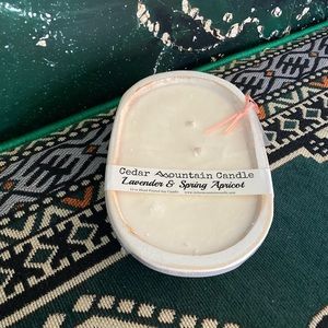 NWT, Cedar Mountain Candle, Lavender Spring Apricot - 3 Wick Candle